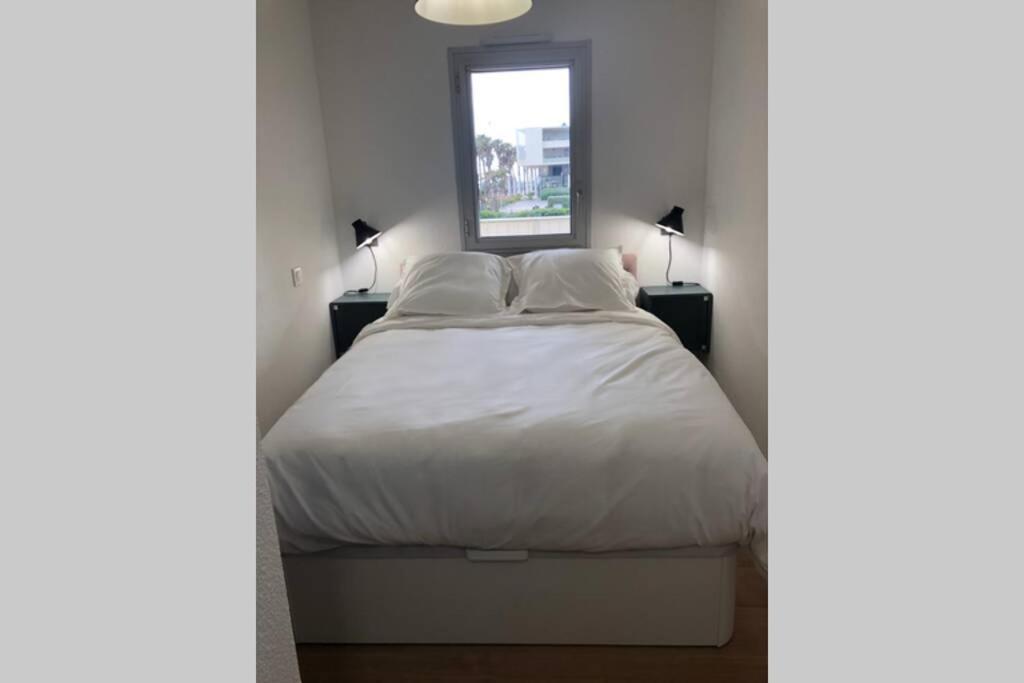 Appartement En Bord De Mer Sete Exterior photo