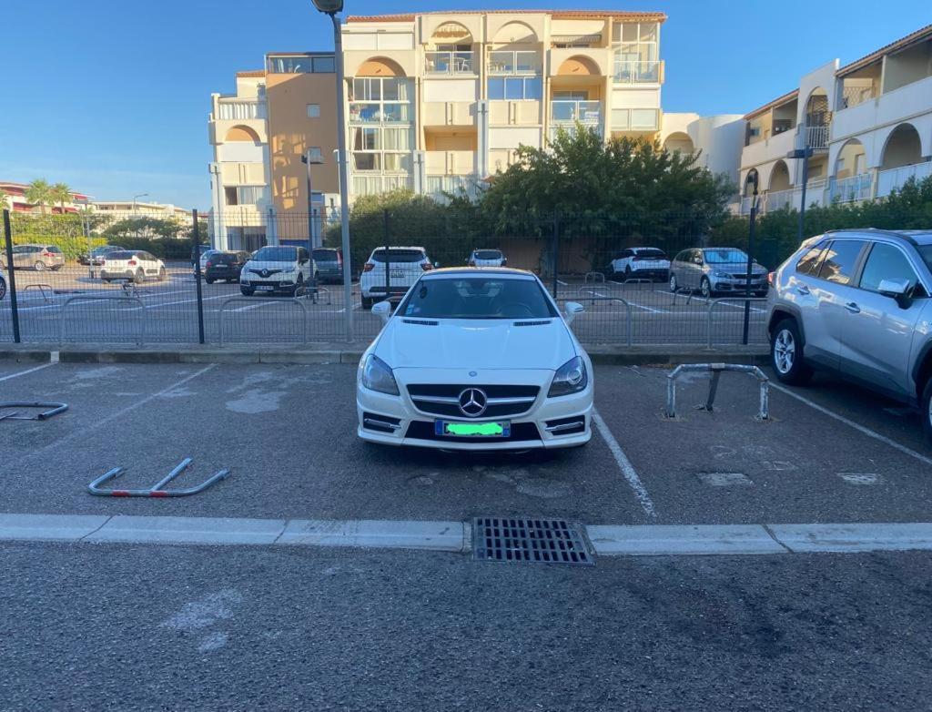 Appartement En Bord De Mer Sete Exterior photo